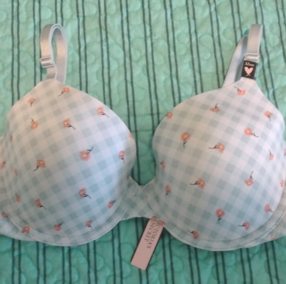 Victoria's Secret t.shirt bra 32DD